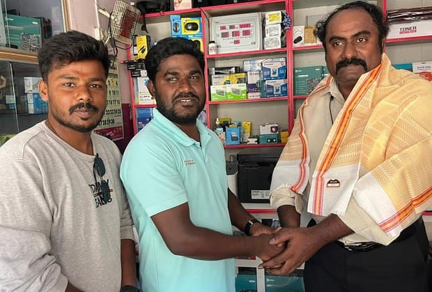 Members felicitating a fellow member